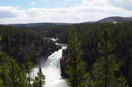 Upper Yellowstone Falls in Yellowstone National Park. Credit: Daniel Mayer/Wikimedia Commons.