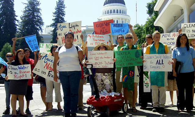California protesters. Credit: uusc4all/Flickr