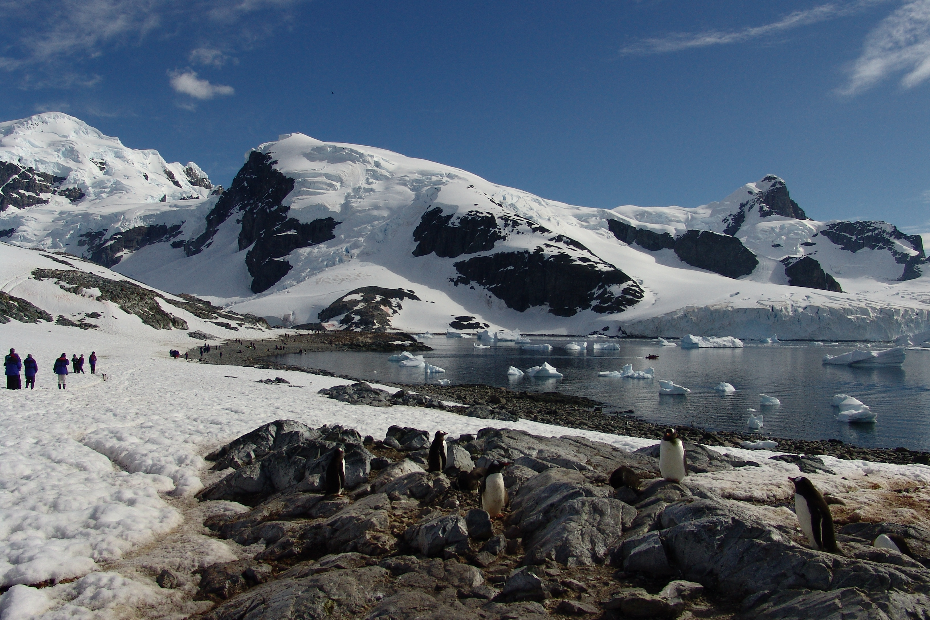 Antarctica Landscape Photo Credit: Horacio Lyon via flickr